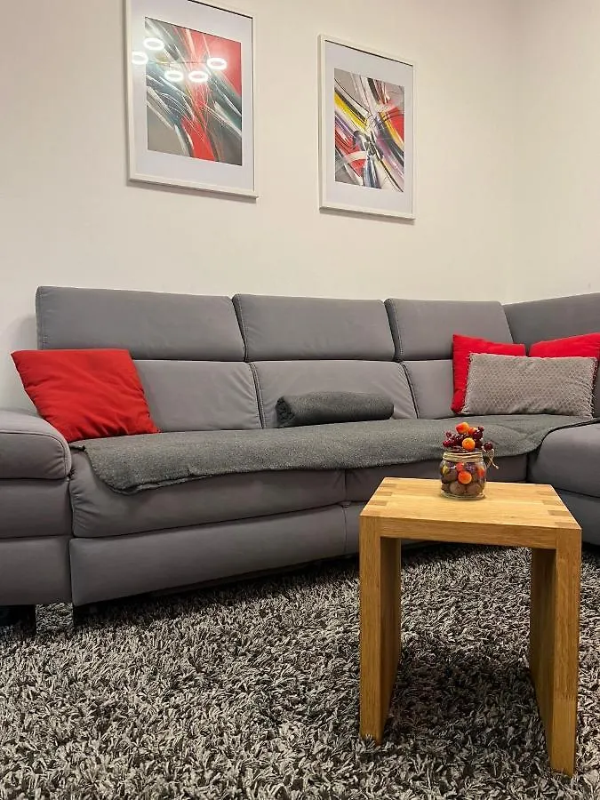 Mm Split Apartment - 5 Min By Car To The Beach & City Center - Free Public Parking