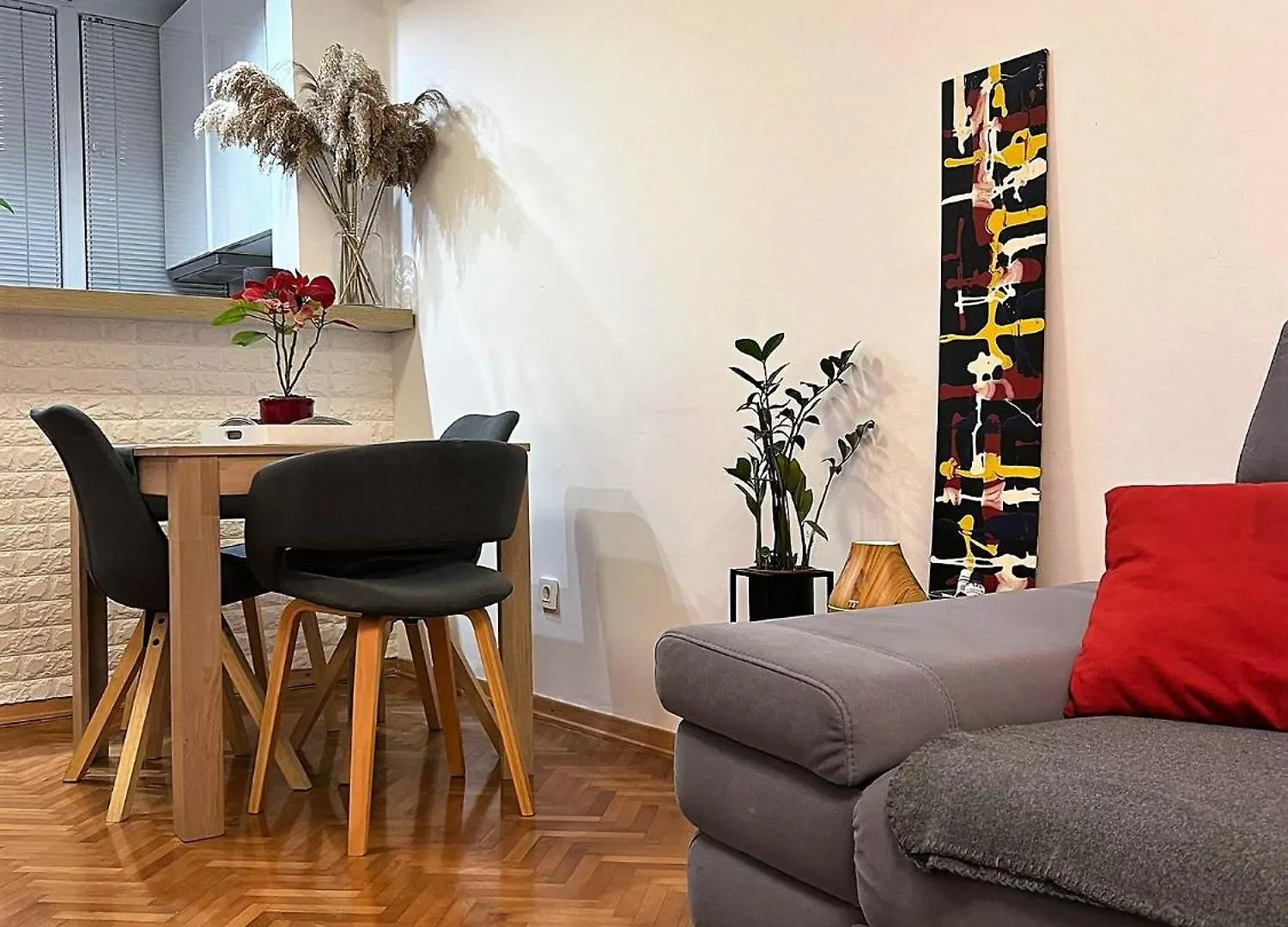 Mm Split Apartment - 5 Min By Car To The Beach & City Center - Free Public Parking Croatia