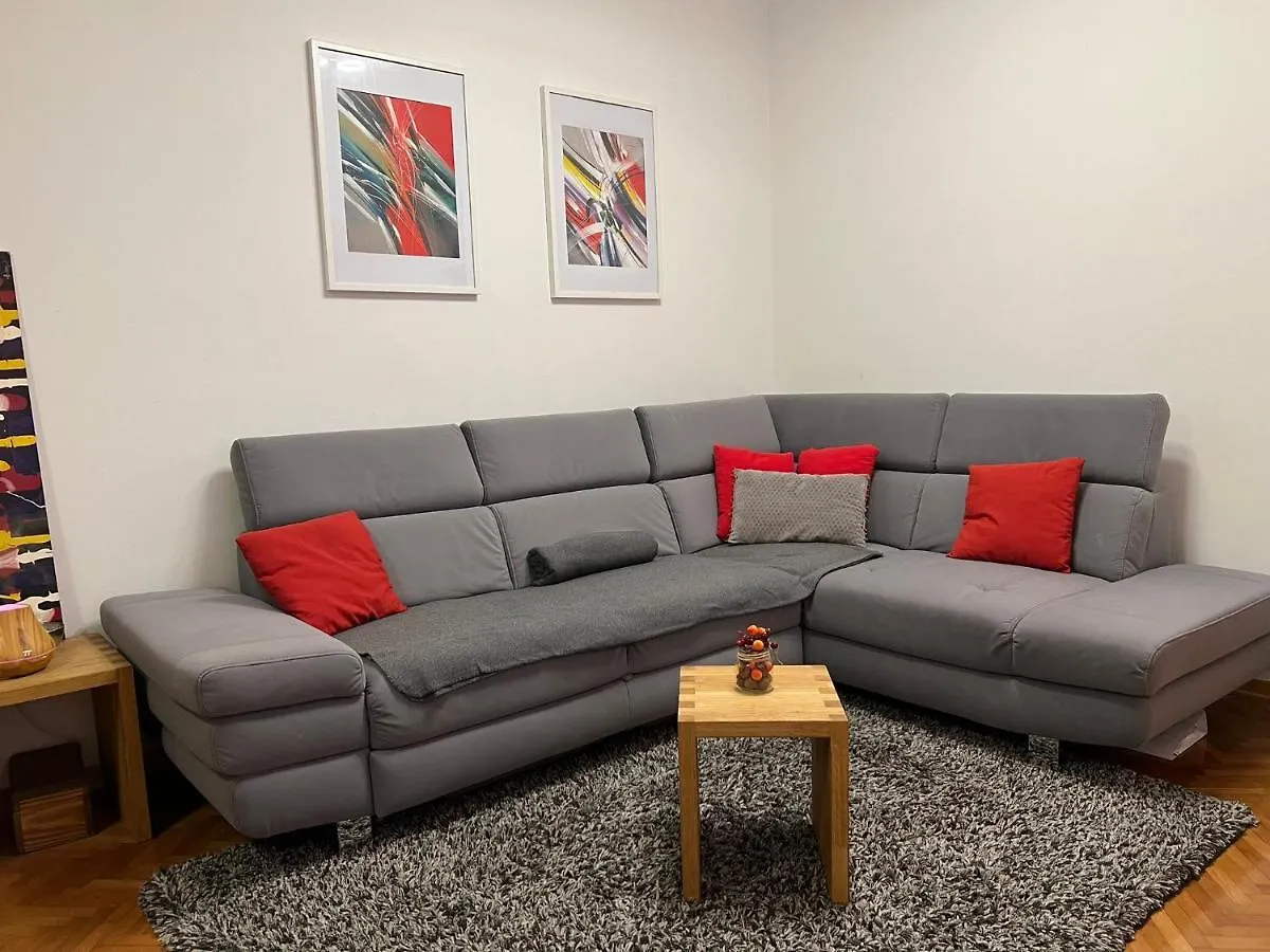 Mm Split Apartment - 5 Min By Car To The Beach & City Center - Free Public Parking