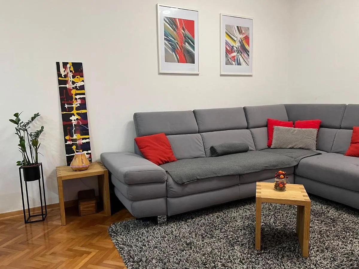 Mm Split Apartment - 5 Min By Car To The Beach & City Center - Free Public Parking Croazia